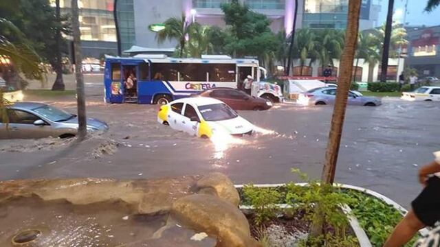 Inundaciones en Acapulco por Julia