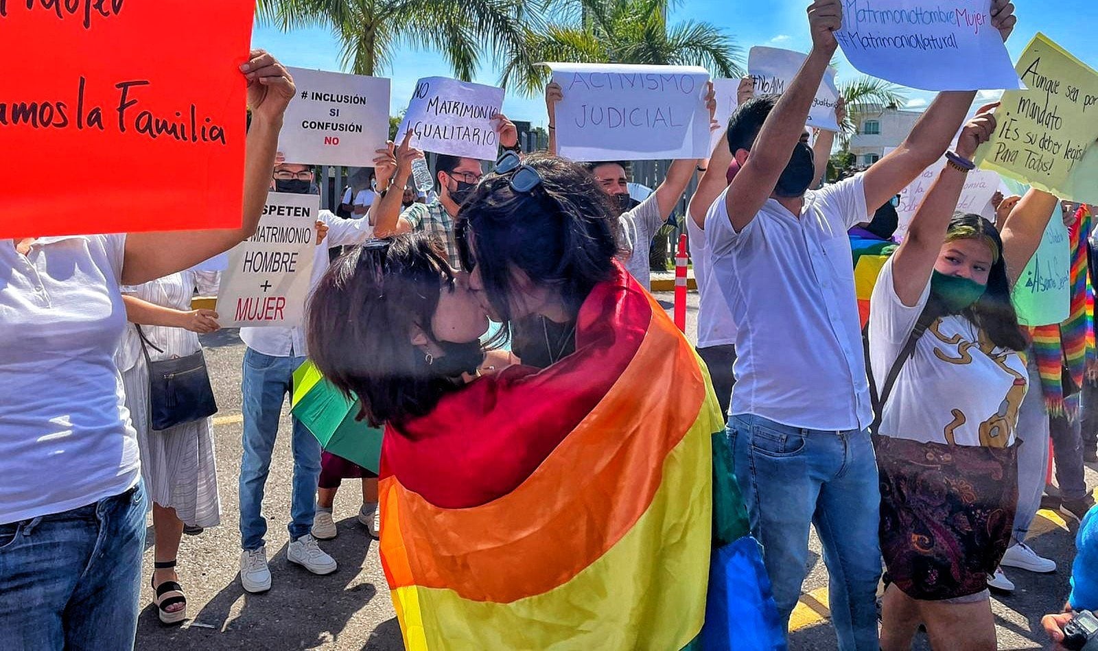 Festejo por el matrimonio igualitario