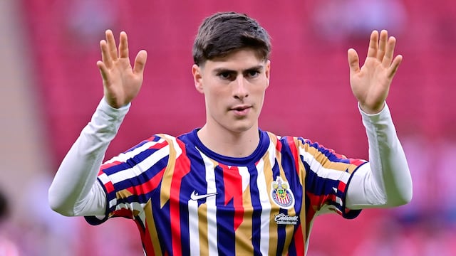 Hormiga González iniciará su primera etapa en el futbol extranjero con el Olympiacos de Grecia