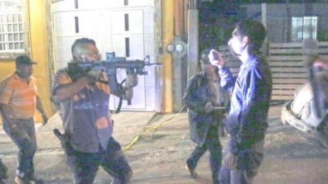 Reporteros encañonados durante operativo en Guerrero.