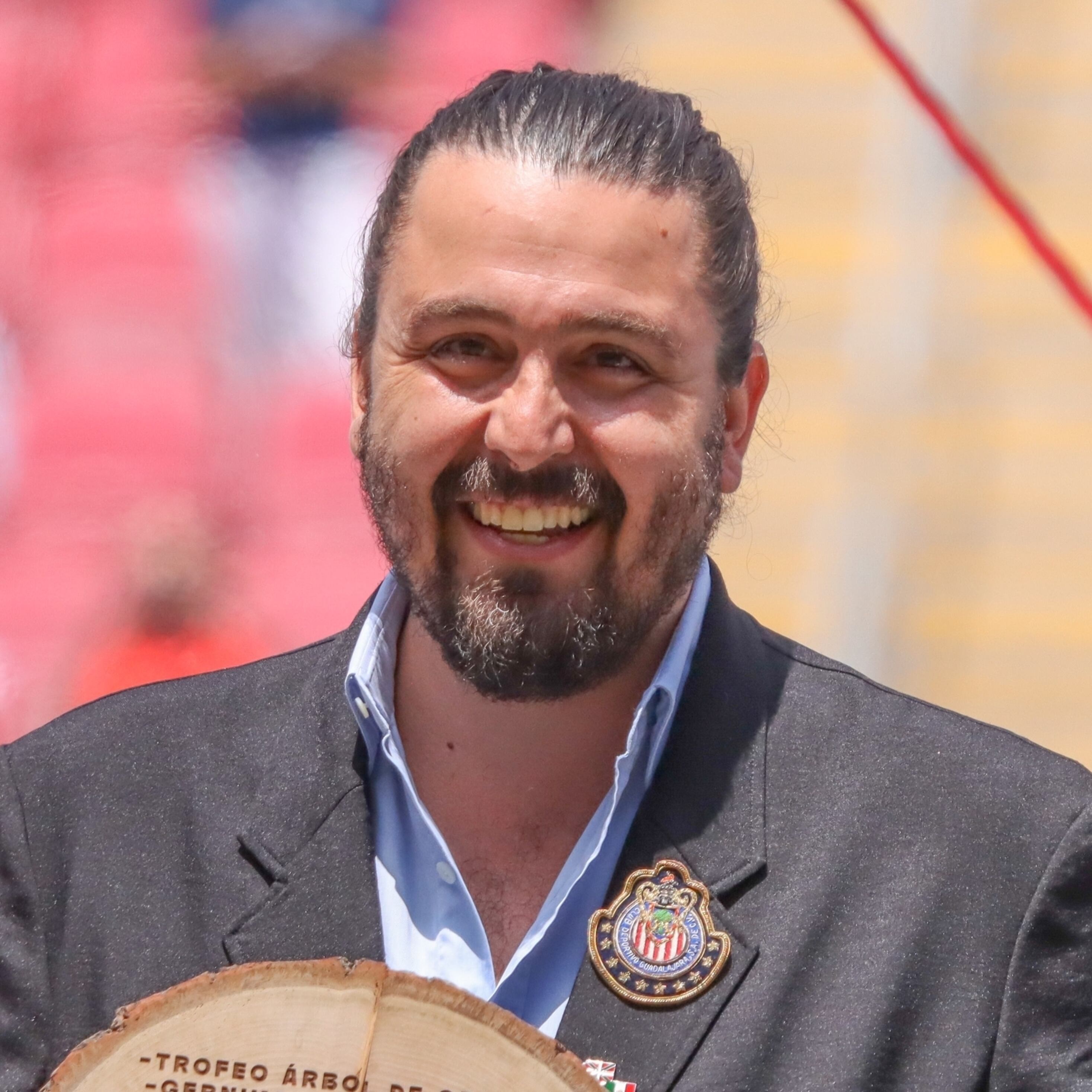 Nación Chivas va de la mano de Amaury Vergara