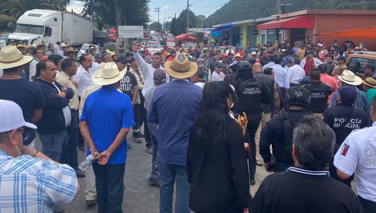 Bloqueo en la carretera Tenancingo-Toluca
