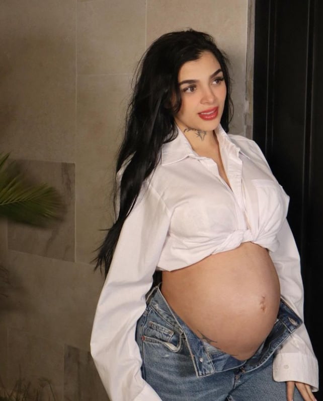 Karely Ruiz y su embarazo