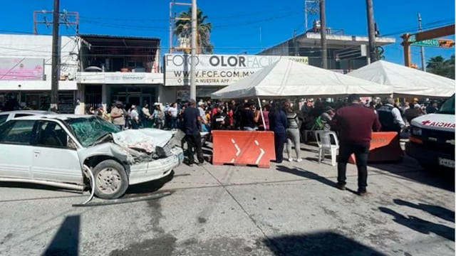 Tamaulipas: Automovilista atropella a 22 adultos mayores que esperaban su pensión del Bienestar (VIDEO)