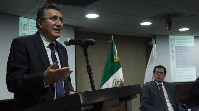 Luis Raúl González Pérez. Advertencia.