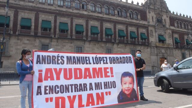 Protesta en Palacio Nacional.