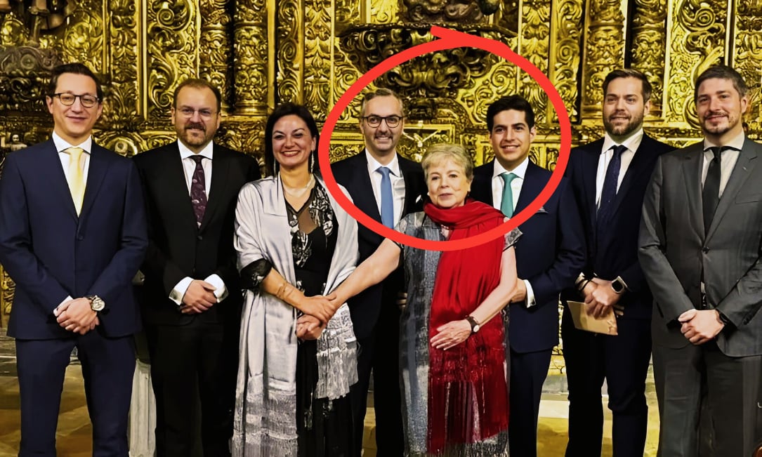 Martin Borrego, jefe de oficina de Alicia Bárcena contrajo matrimonio en el Munal