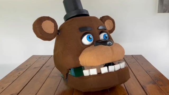 Máscara de Five Nights at Freddy’s de cartón: Paso a paso fácil para Halloween y pedir calaverita