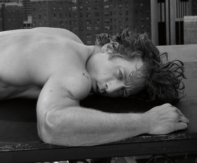 Jeremy Allen White, el actor, novio de Rosalía y modelo de Calvin Klein