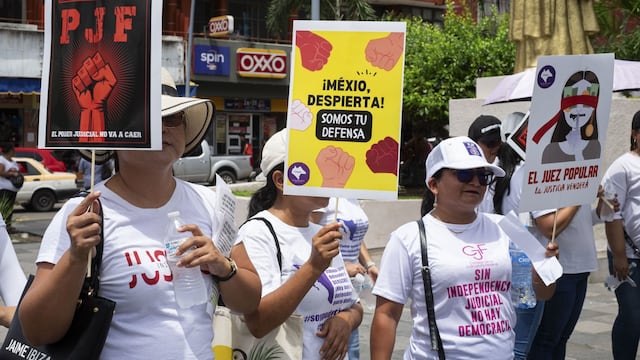 Paro de trabajadores se mantiene