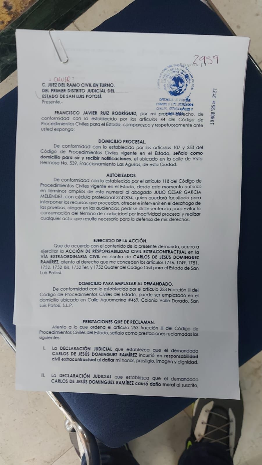 El empresario fue acusado de tener un centro de espionaje en su domicilio