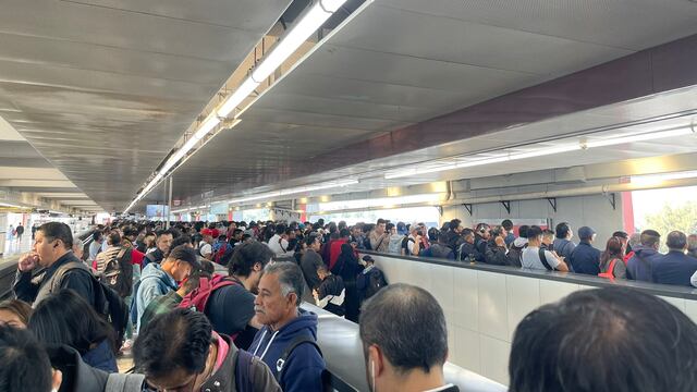 Alta afluencia en Línea 9 del Metro CDMX