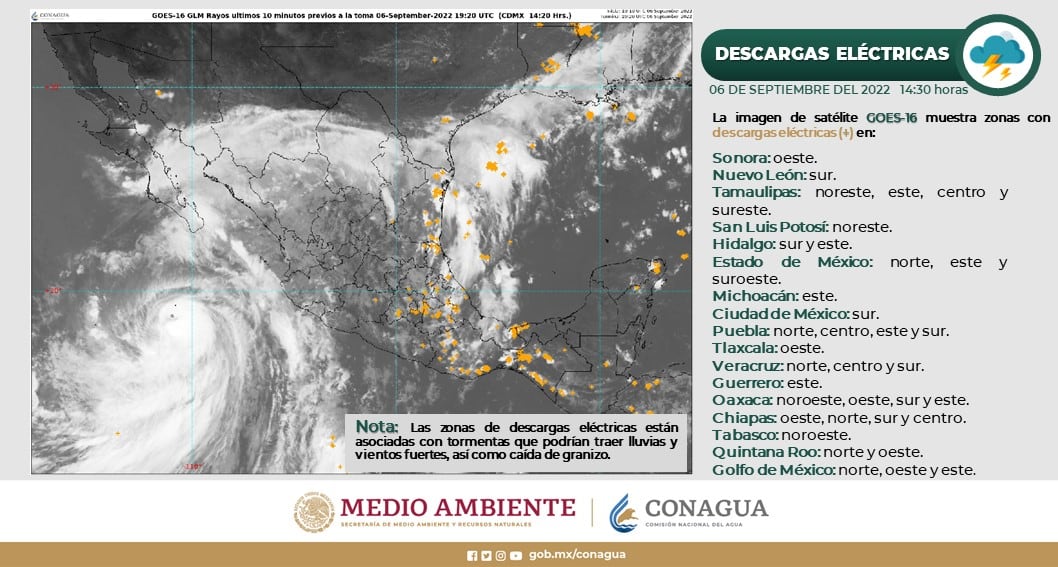Presencia de descargas eléctricas por huracán Kay