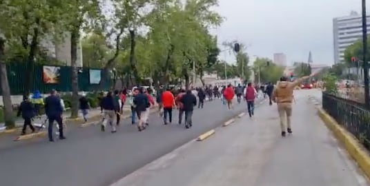 Protestas afuera del PRI