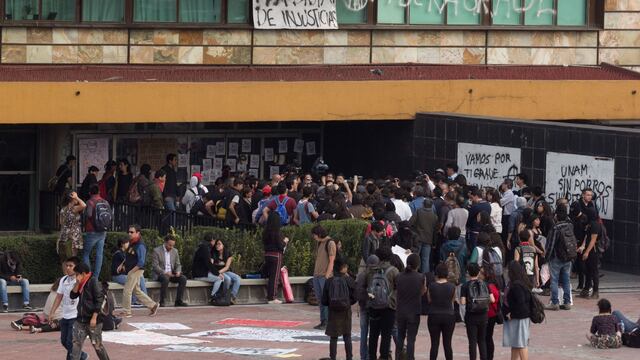 Protesta en Rectoría.