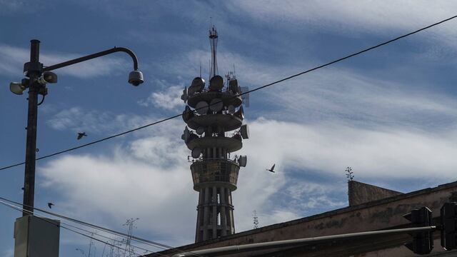 Torre de Pemex. Solicitud de piso parejo.
