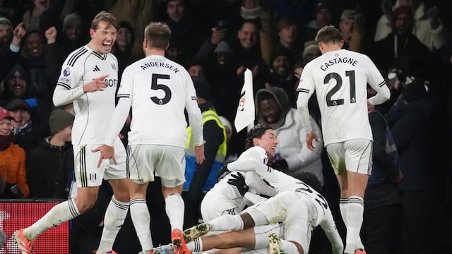 Raúl Jiménez tuvo un festejo épico en la victoria de Fulham frente a Chelsea