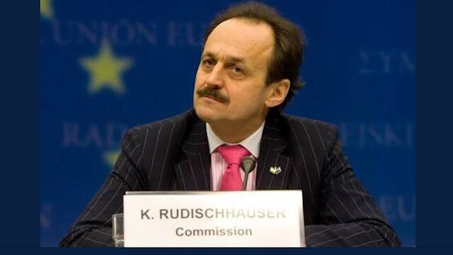 Klaus Rudischhauser. Preocupación.