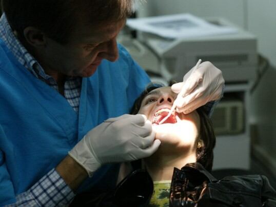 Dentista (Imagen Ilustrativa)