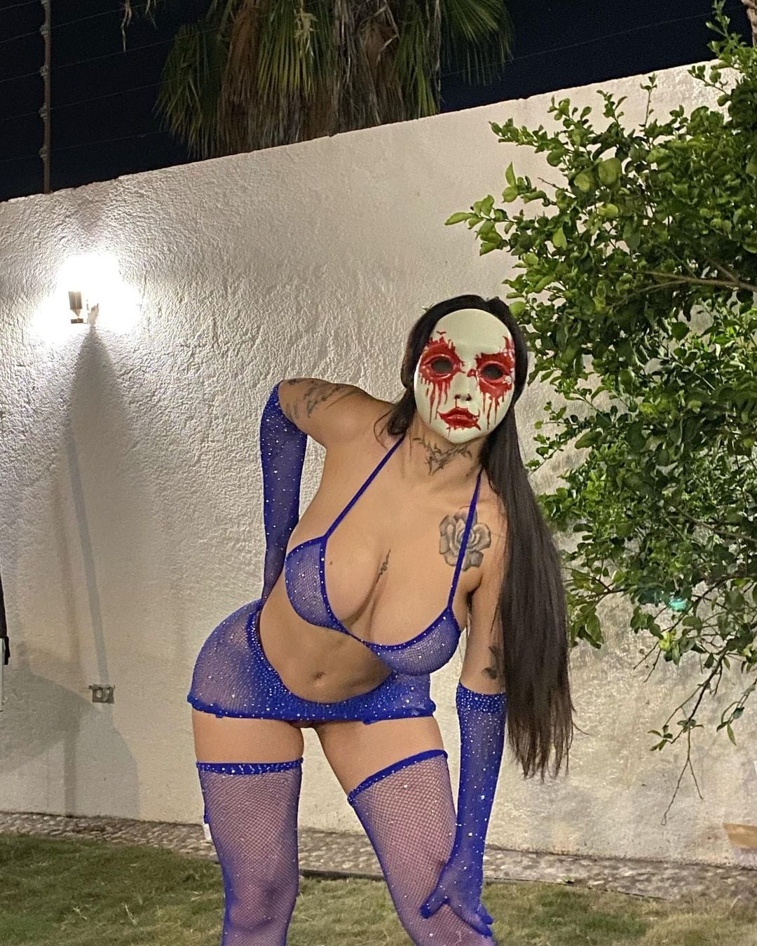 Karely Ruiz aprovecha Halloween