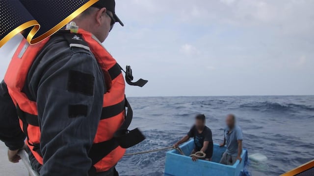 Marina rescata a dos pescadores tras 5 días a la deriva sobre una hielera en Chiapas