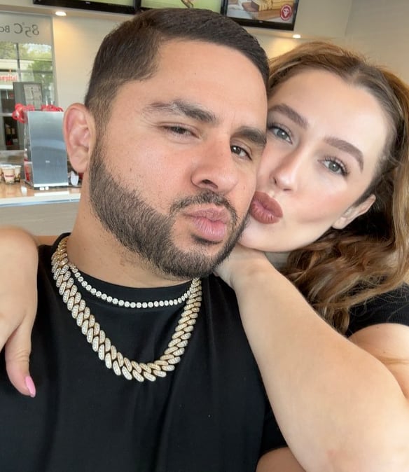 Larry Hernández y Kenia Ontiveros