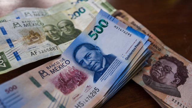 El súper peso mexicano contra el dólar estadounidense