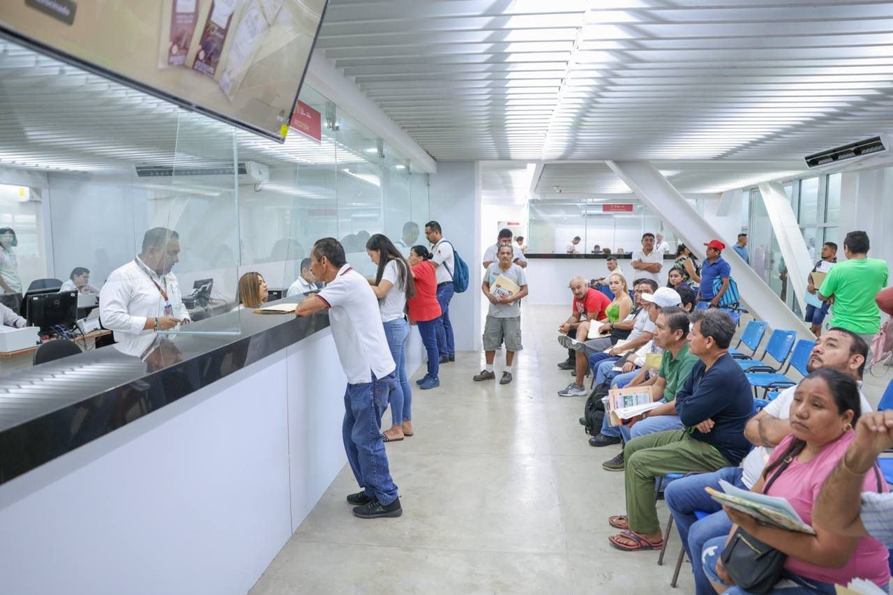 Más de mil 300 trabajadores estatales y federales laborarán en el nuevo Centro Estatal de Servicios.