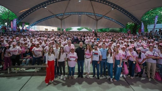 Monterrey entrega nuevos apoyos de la Tarjeta Regia a mujeres