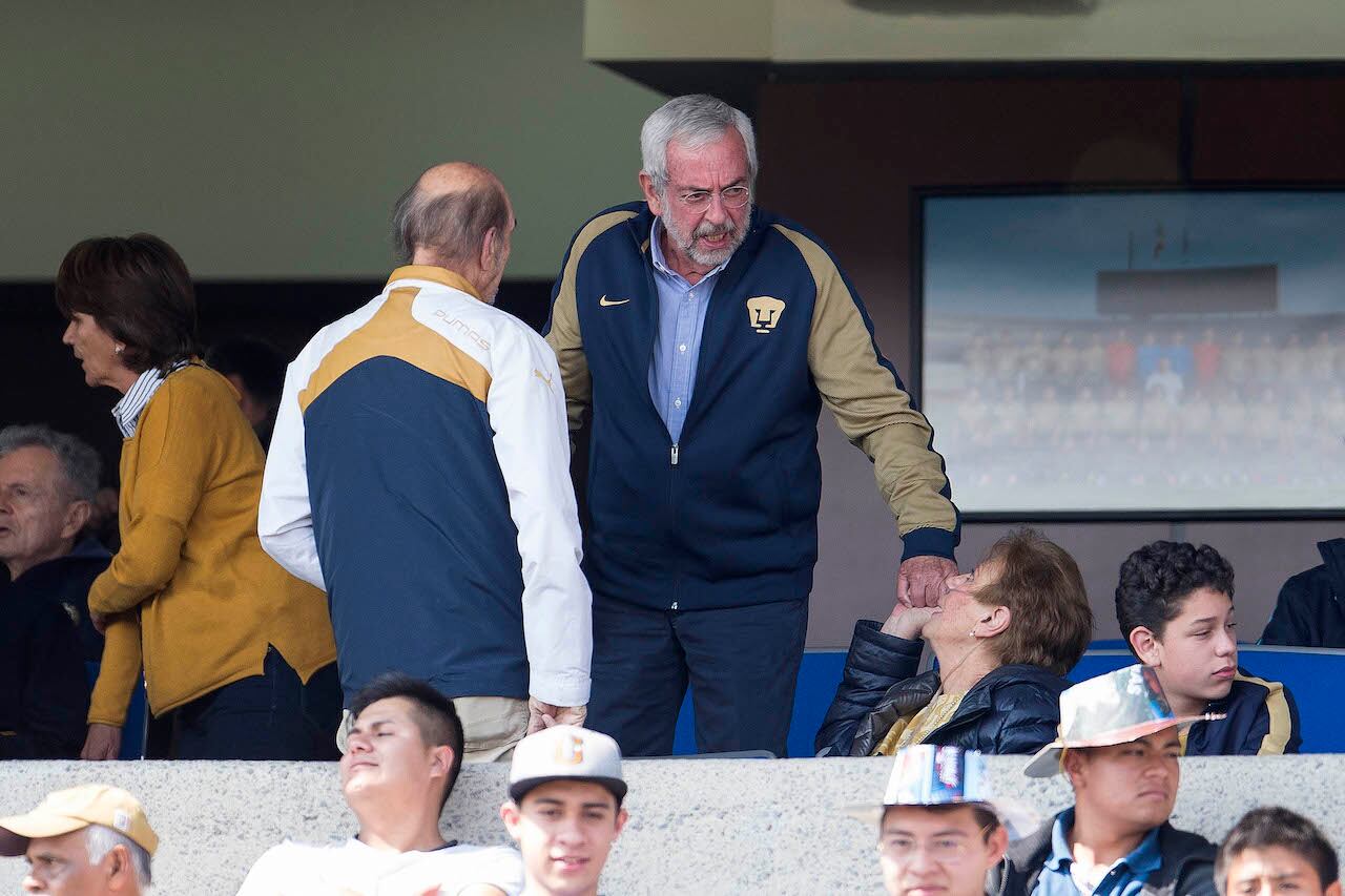 Graue en un partido de Pumas