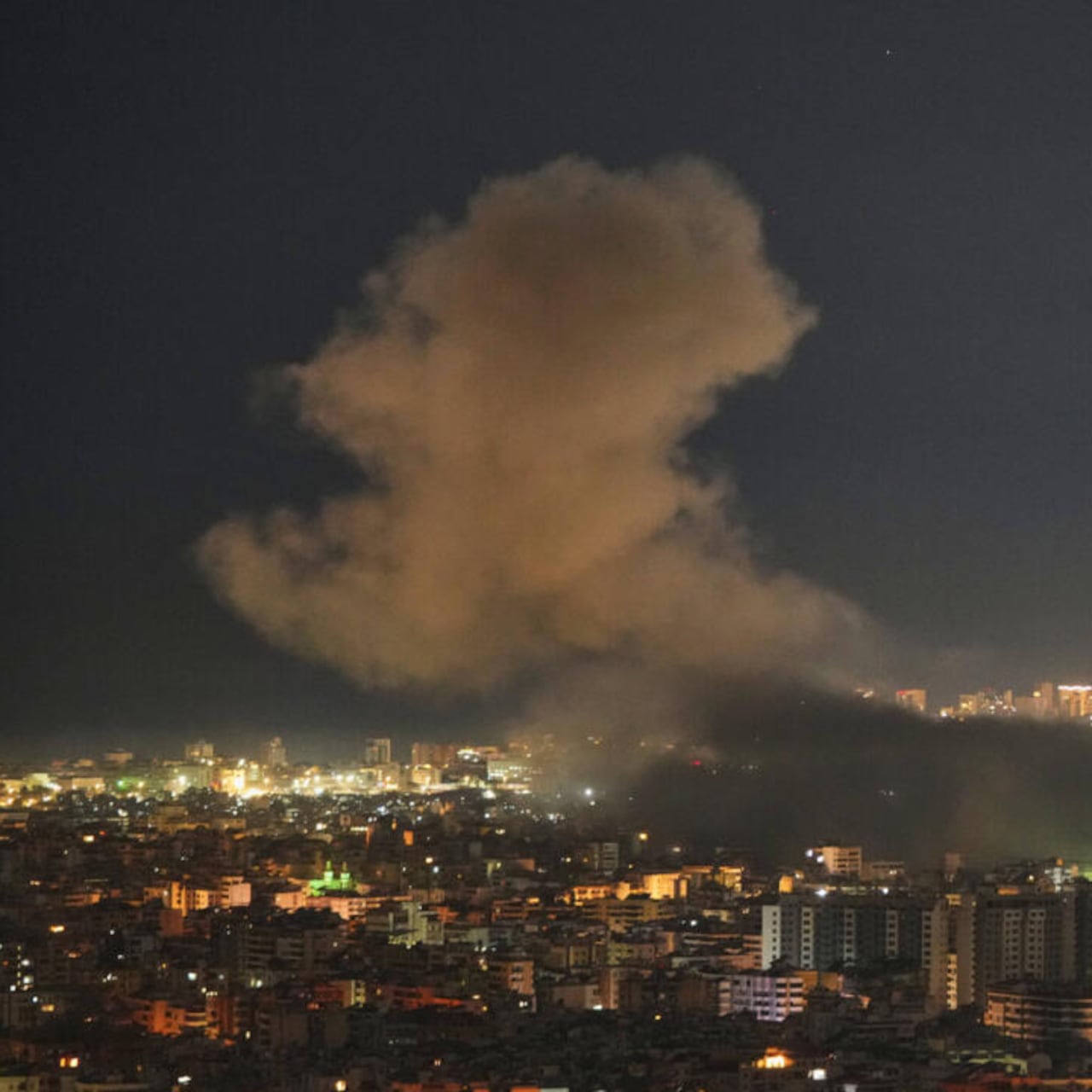 Cuando bombardean refinerías, tiembla el mundo