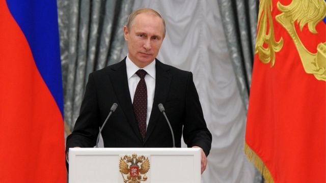 ¿Quieres una familia grande? En Rusia, Vladimir Putin podría darte dinero y hasta una medalla