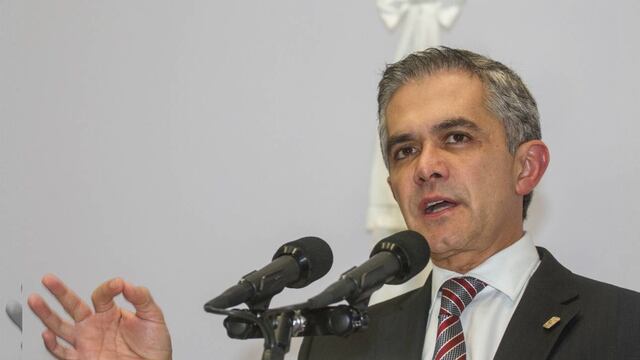 Coparmex pide a Mancera acelerar evaluación de funcionarios