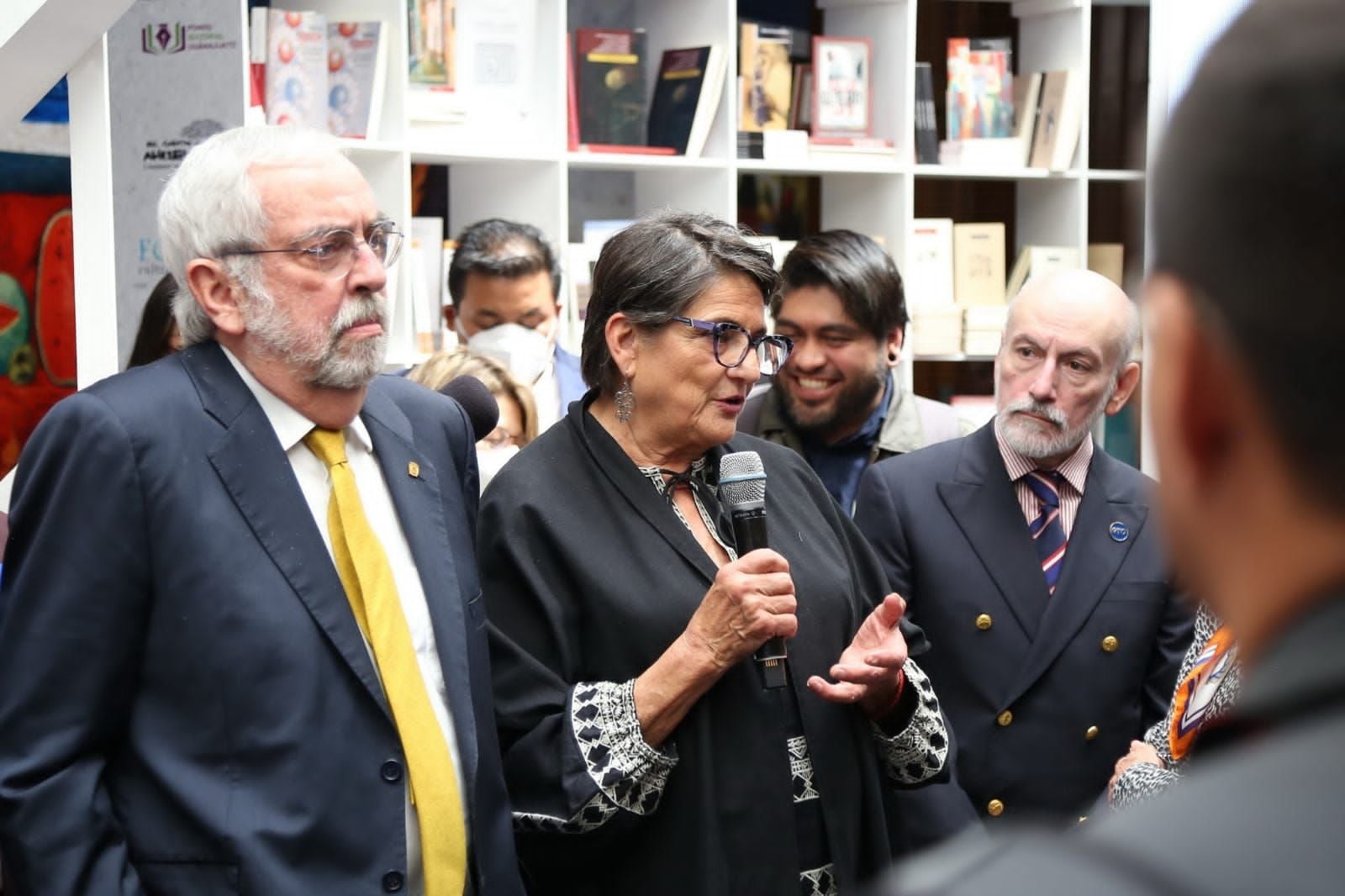 Enrique Graue en la Feria Internacional del Libro de Palacio de Minería
