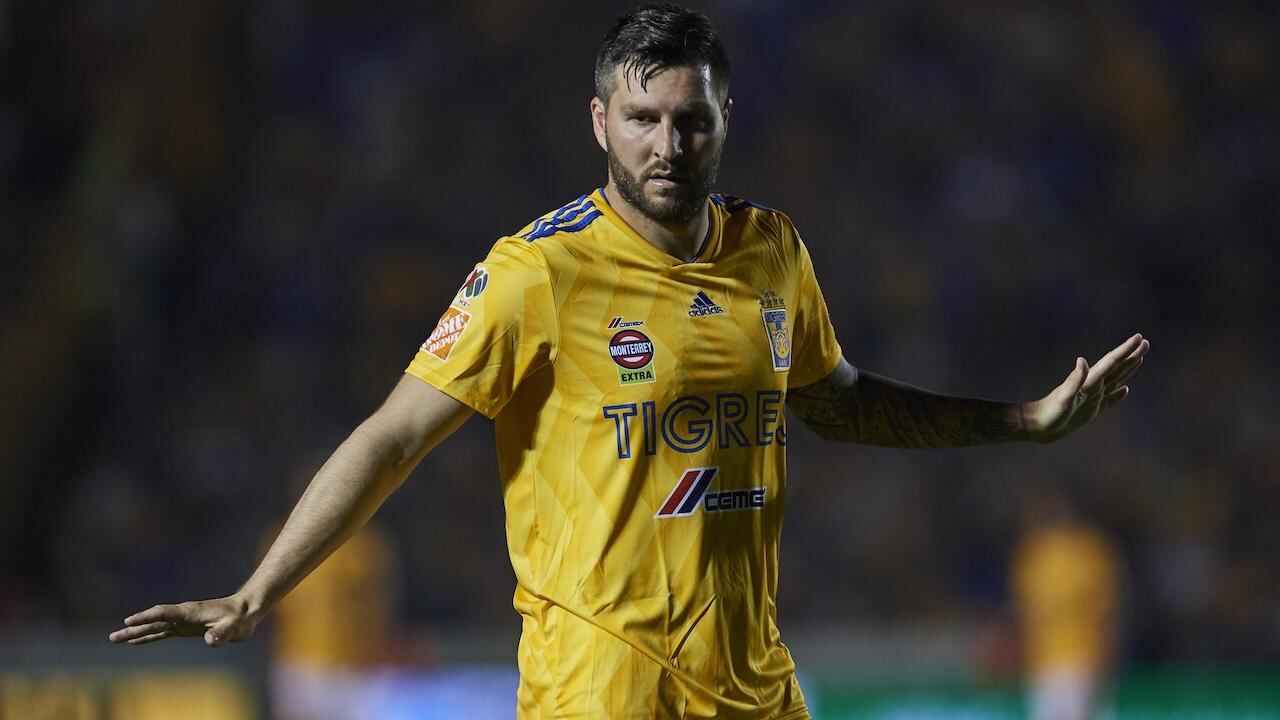 Gignac es duda para el Clásico Regio