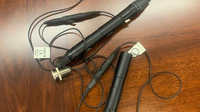 Estos son los micrófonos encontrados