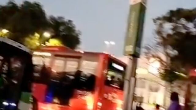 Falla en semáforos provoca caos vial en Av. Montevideo y calzada Vallejo