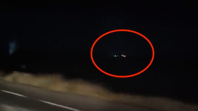 Captan objeto en una carretera de México; TikTok asegura que es un Ovni