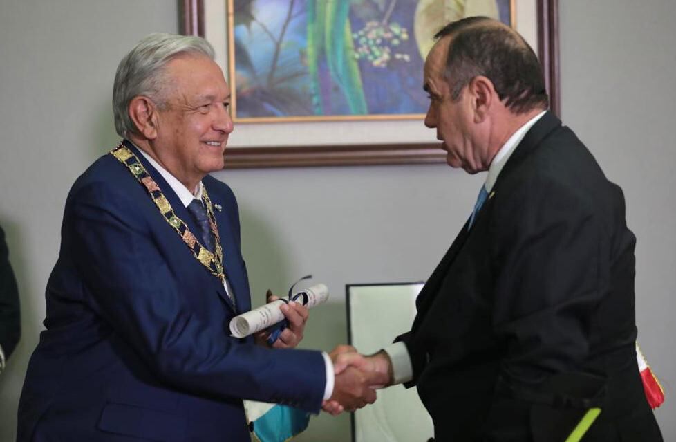 AMLO de gira
