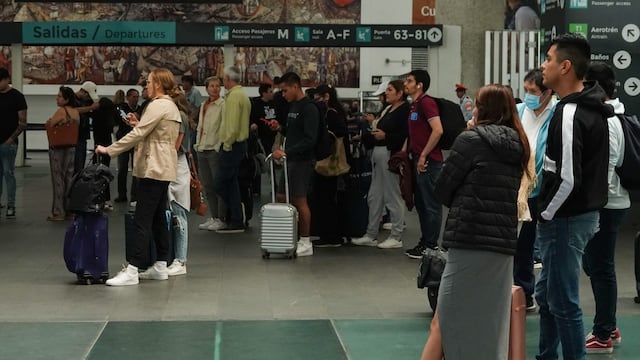 Pasajeros del AICM