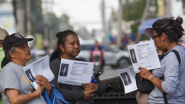 Familiares, amigos y vecinos de la pequeña Leilany Valentina de 10 años de edad, quien desapareciera el domingo 23 de marzo de la colonia Emiliano Zapata en el municipio de Lerma, en el Estado de México