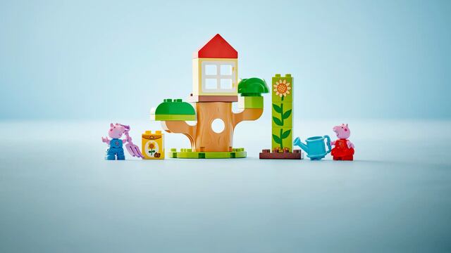Set LEGO Peppa Pig ‘Jardín y casa del árbol’