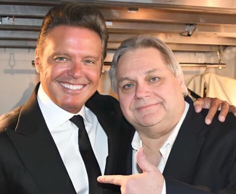 Carlos Bremer junto a Luis Miguel
