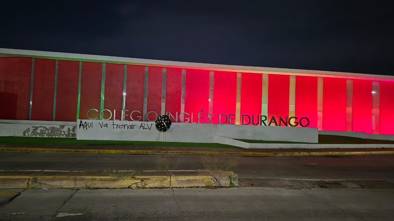 Dos detenidos por dejar corona fúnebre en colegio de Culiacán
