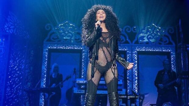 ¿Cher vuelve con nueva música? Un post revive la esperanza