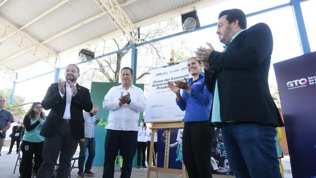 Diego Sinhue Rodríguez Vallejo