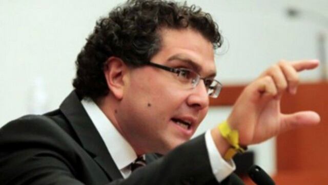 El aspirante independiente a la Presidencia Armando Ríos Piter es el que lleva mayores avances en el requisito de la dispersión de apoyos en 17 entidades