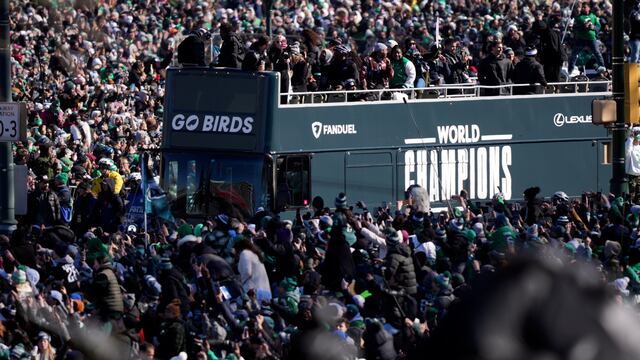 Reportan tiroteo en la celebración del campeonato del Super Bowl de los Philadelphia Eagles