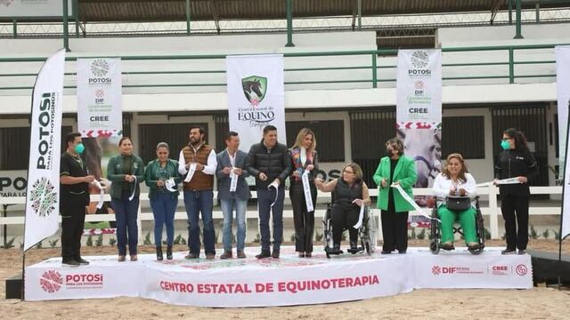 Ricardo Gallardo entrega Centro de Equinoterapia
