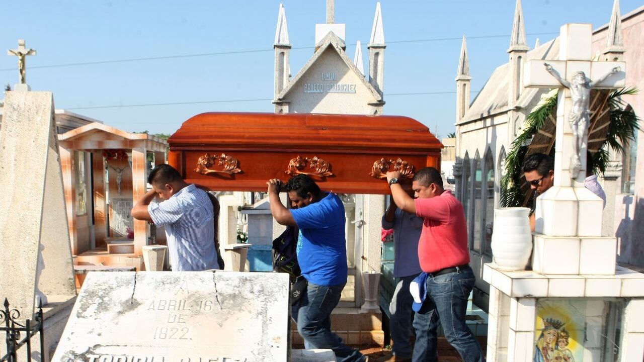 Así puedes retirar dinero de la afore de un familiar fallecido